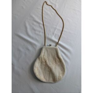 Walborg White Beaded Kisslock Purse Handbag Vintage